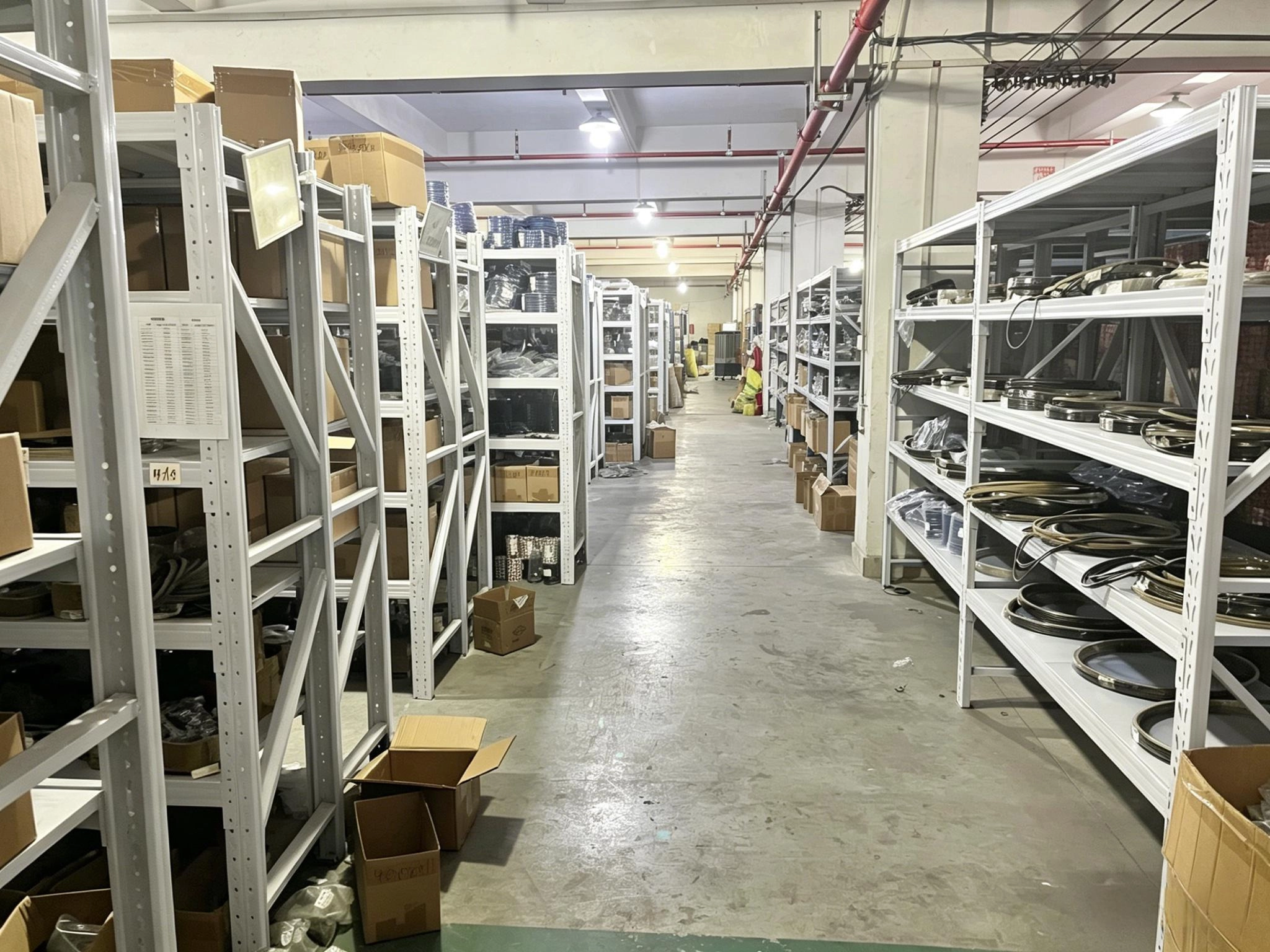 QZSEALS factory warehouse storing sealing rings and components